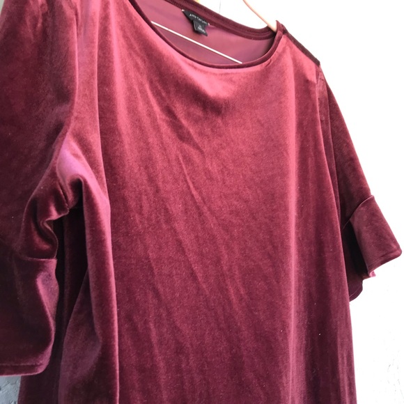 🦄 Ann Taylor Velvet Burgundy Top - Picture 4 of 6